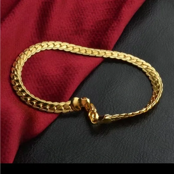 New 18K Gold Plated Snake Bracelet - Picture 5 of 7